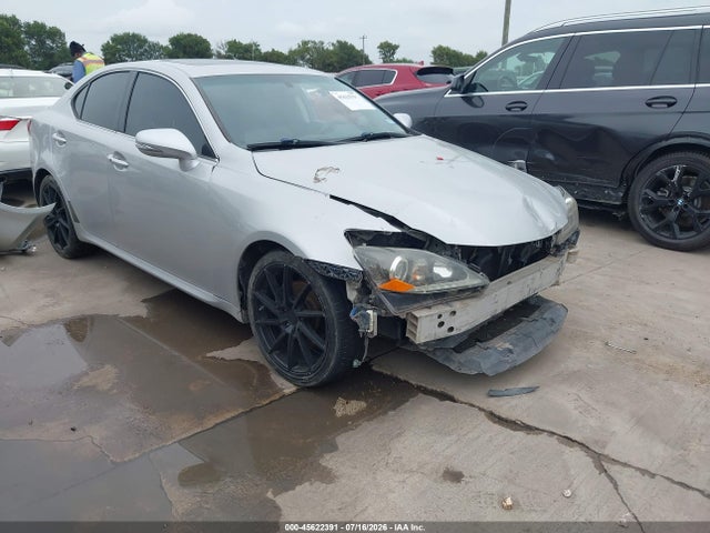 2011 LEXUS IS 