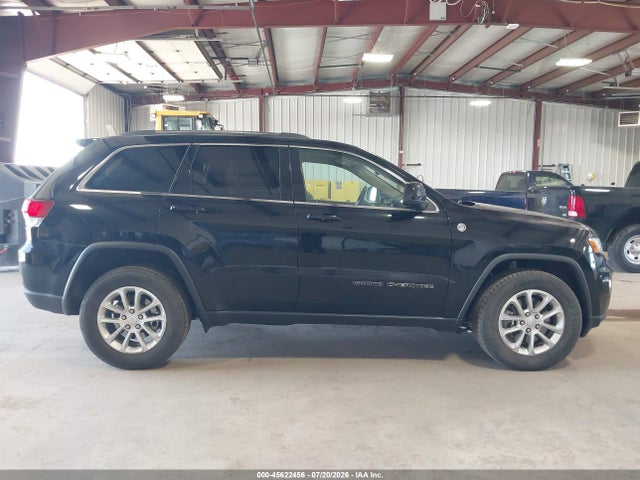 2021 JEEP GRAND CHEROKEE LAREDO E 4X4 16