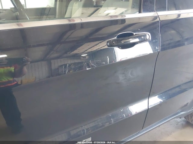 2021 JEEP GRAND CHEROKEE LAREDO E 4X4 6