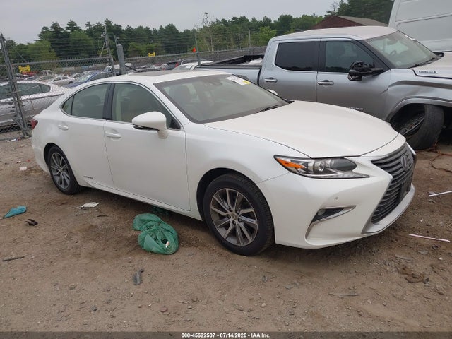 2017 LEXUS ES 