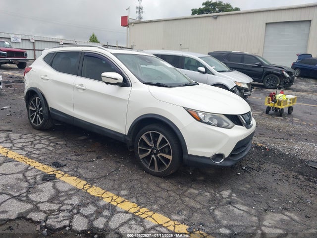 2017 NISSAN ROGUE SL