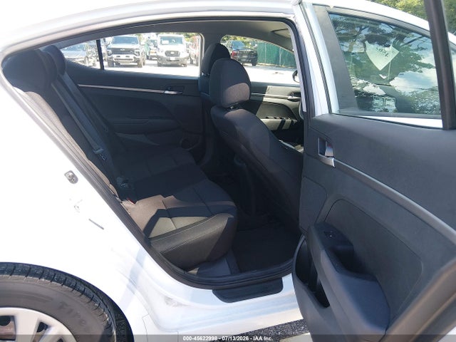صورة 8 لـ 2020 Hyundai ELANTRA SE