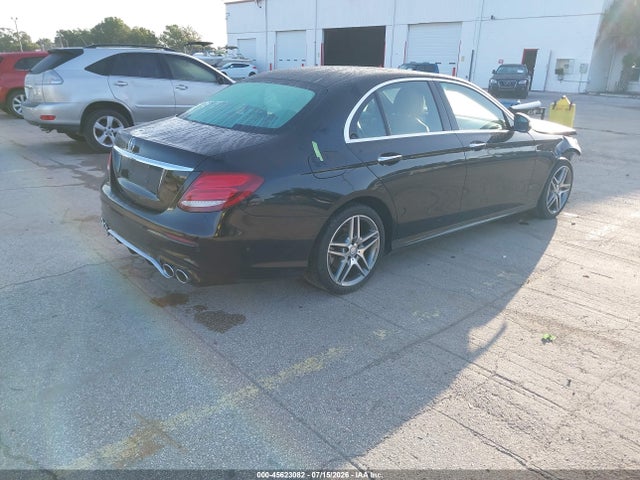 2017 Mercedes-BENZ E 300 4MATIC 照片 4
