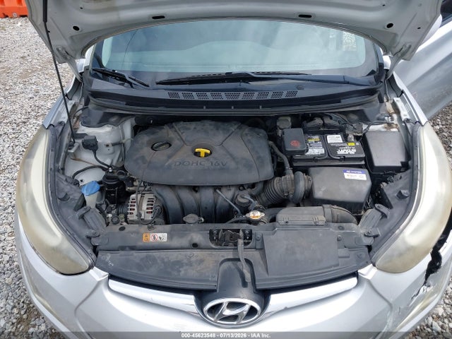 صورة 10 لـ 2014 Hyundai ELANTRA SE