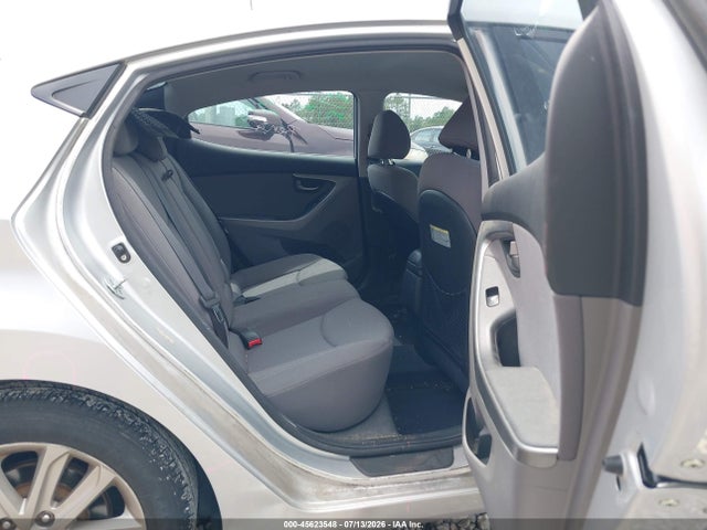 صورة 8 لـ 2014 Hyundai ELANTRA SE