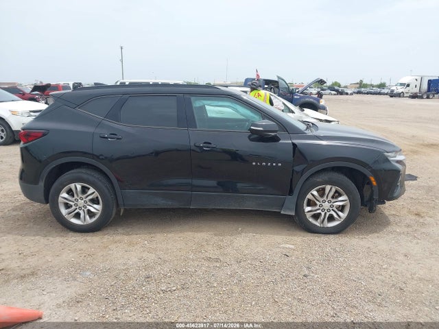 2019 CHEVROLET BLAZER 13