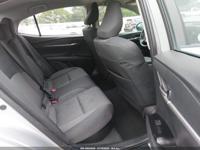 2025 Toyota CAMRY LE 照片 8