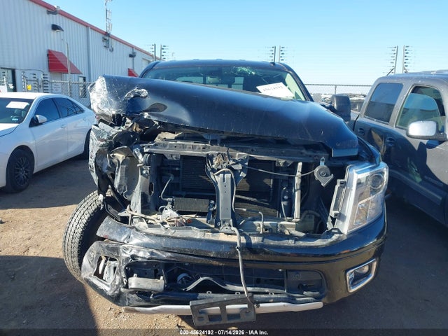 2019 NISSAN TITAN PRO-4X 12