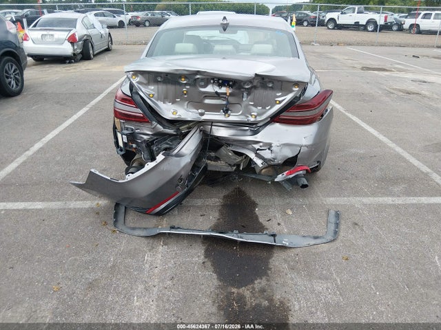 2025 Genesis G70 2.5T RWD photo 12