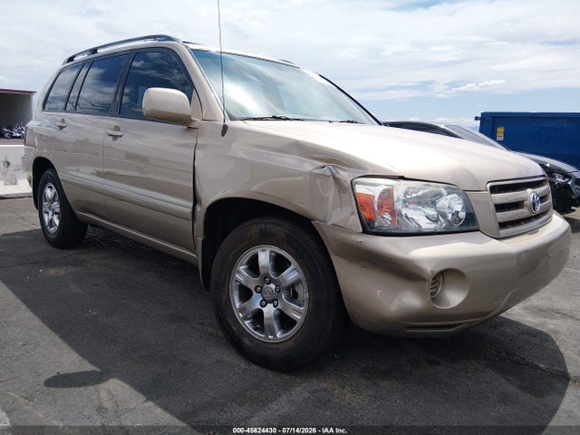 2004 TOYOTA HIGHLANDE V6
