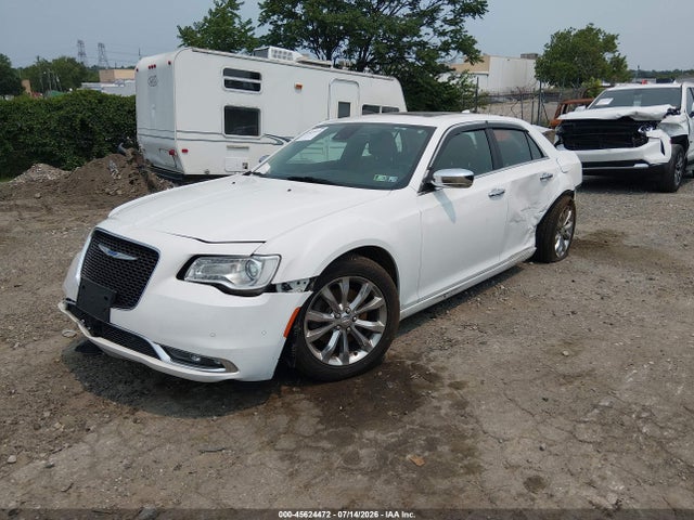 2018 Chrysler 300 LIMITED AWD — фото 2