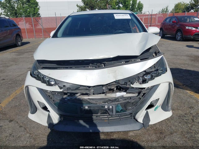 2017 Toyota PRIUS PRIME PREMIUM — фото 6