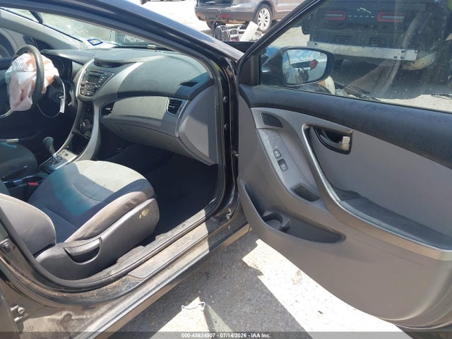 صورة 5 لـ 2013 Hyundai ELANTRA GLS