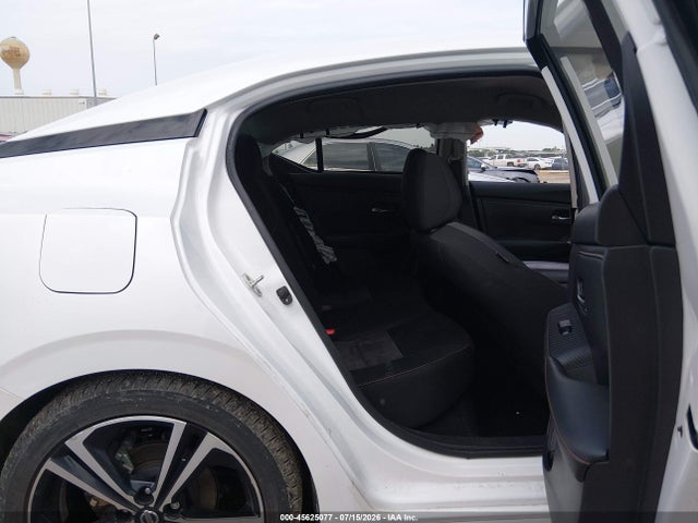 2022 NISSAN SENTRA SR XTRONIC CVT 8