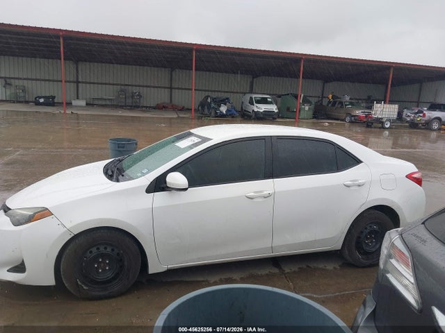2019 TOYOTA COROLLA LE 15