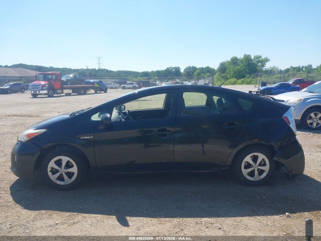 2012 Toyota PRIUS FOUR — миниатюра 14