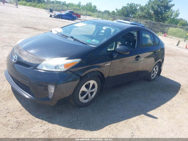 2012 Toyota PRIUS FOUR — фото 2