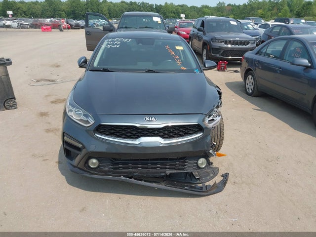صورة 12 لـ 2019 KIA FORTE S