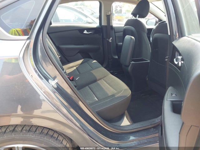 صورة مصغرة 8 لـ 2019 KIA FORTE S