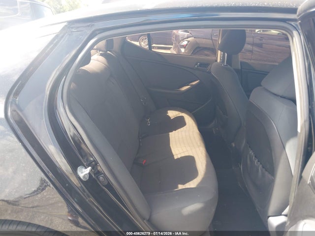 صورة 8 لـ 2015 KIA OPTIMA LX