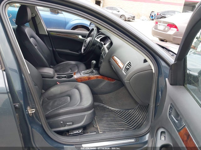 2010 AUDI A4 2.0T PREMIUM — фото 5