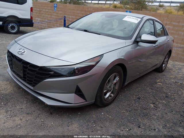 2021 Hyundai ELANTRA SE 照片 2