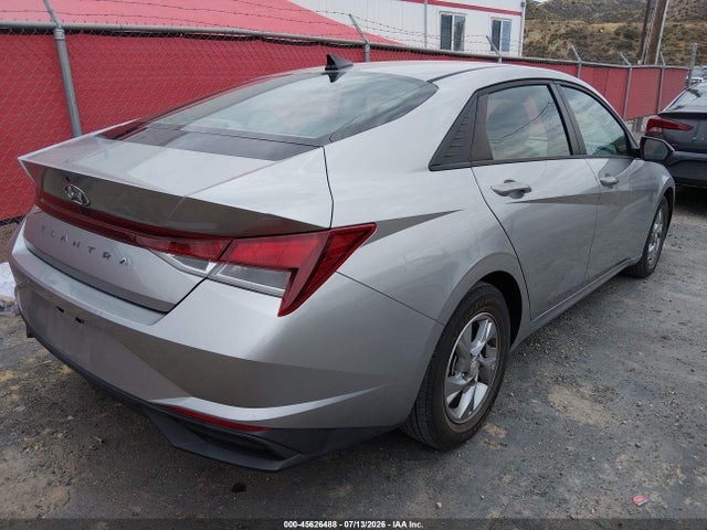 2021 Hyundai ELANTRA SE 照片 4