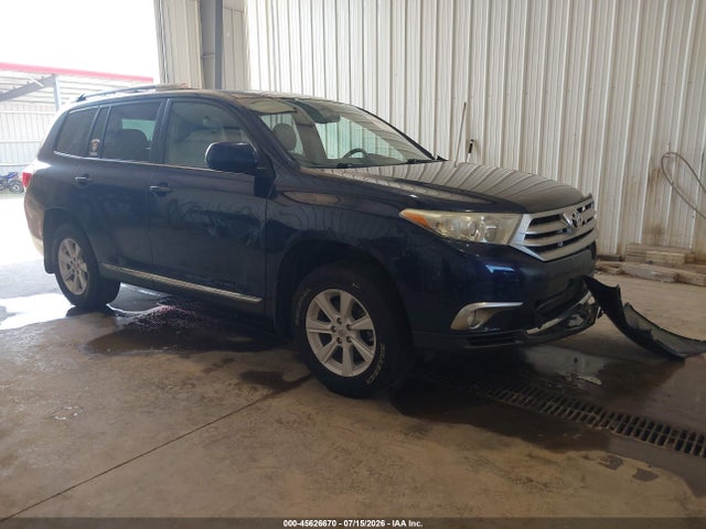 2012 TOYOTA HIGHLANDE SE
