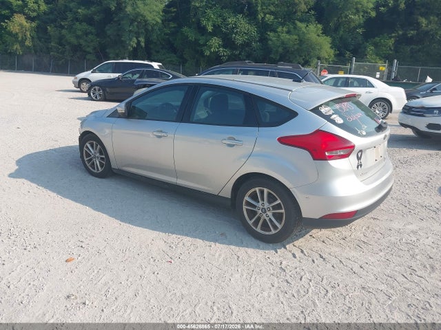 2015 FORD FOCUS SE 照片 3