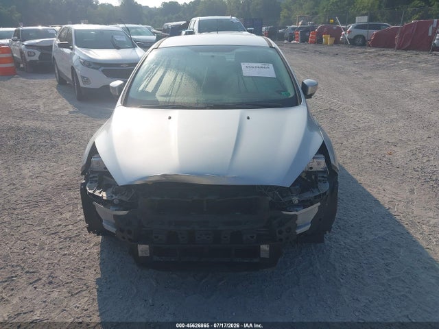 2015 FORD FOCUS SE 照片 6