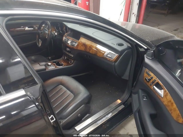 صورة 5 لـ 2012 Mercedes-BENZ CLS