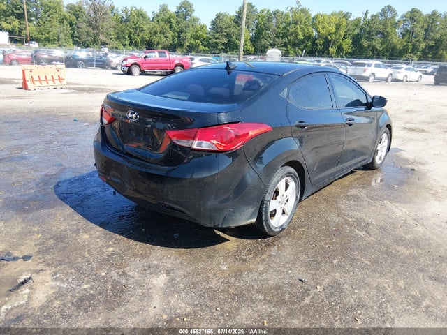 2013 Hyundai ELANTRA GLS 照片 4