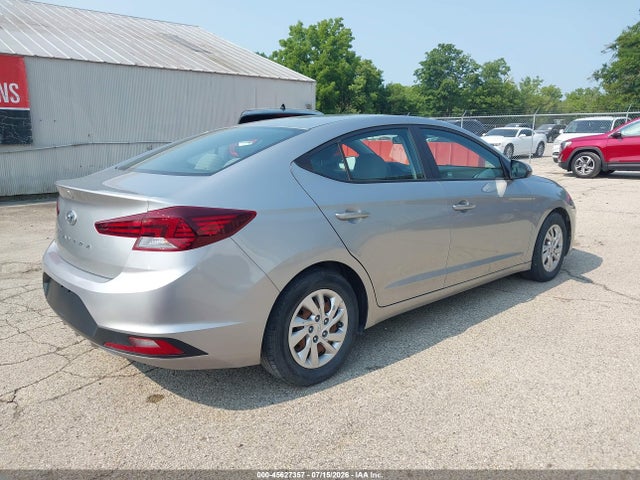 2020 Hyundai ELANTRA SE 照片 4