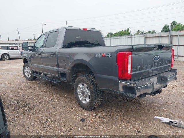 2025 FORD F-250 XLT — фото 3