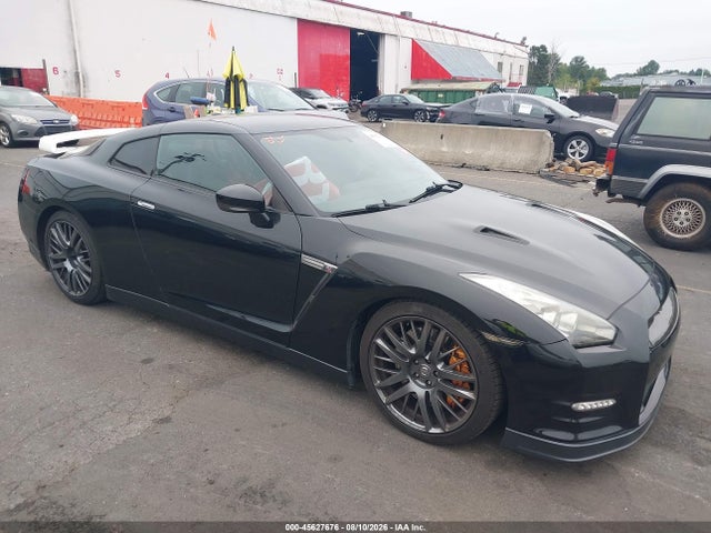 2013 NISSAN GT-R PREMIUM