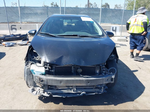 صورة مصغرة 13 لـ 2016 Toyota PRIUS C TWO