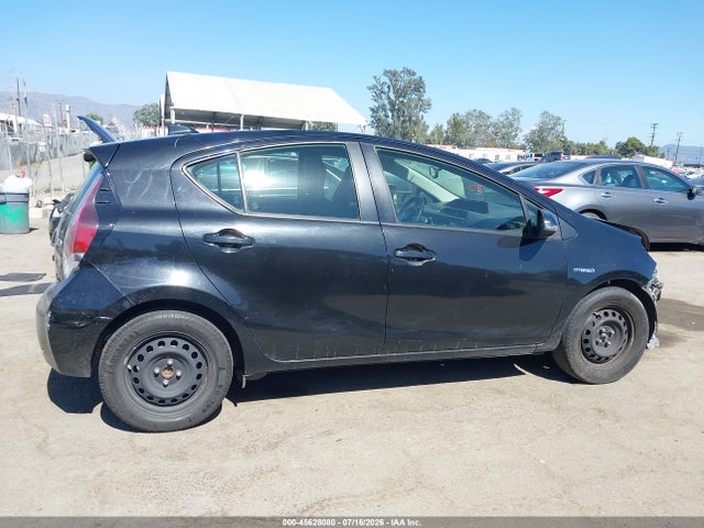 صورة مصغرة 14 لـ 2016 Toyota PRIUS C TWO