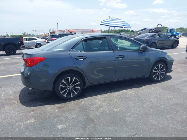 2017 Toyota COROLLA SE 照片 4