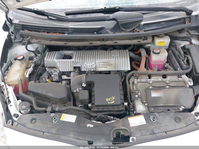 2015 Toyota PRIUS TWO — фото 10