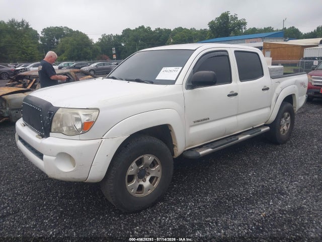 2005 Toyota TACOMA BASE V6 photo 2