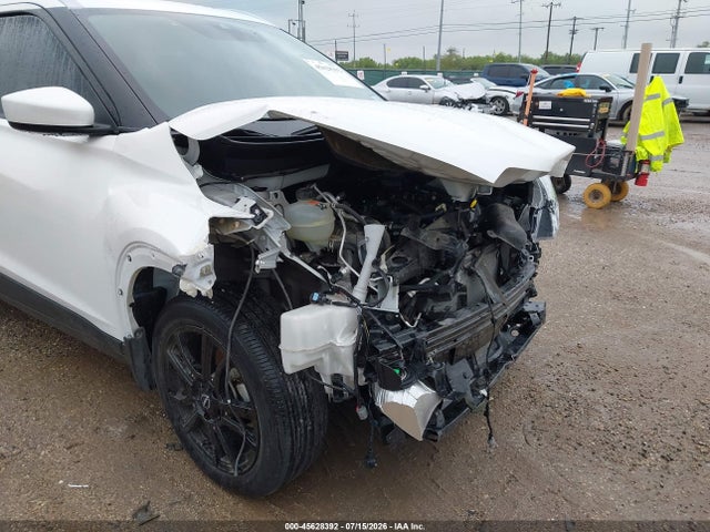 2023 NISSAN KICKS SV XTRONIC CVT 6