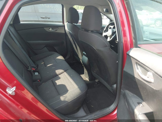 2019 KIA FORTE LXS 8