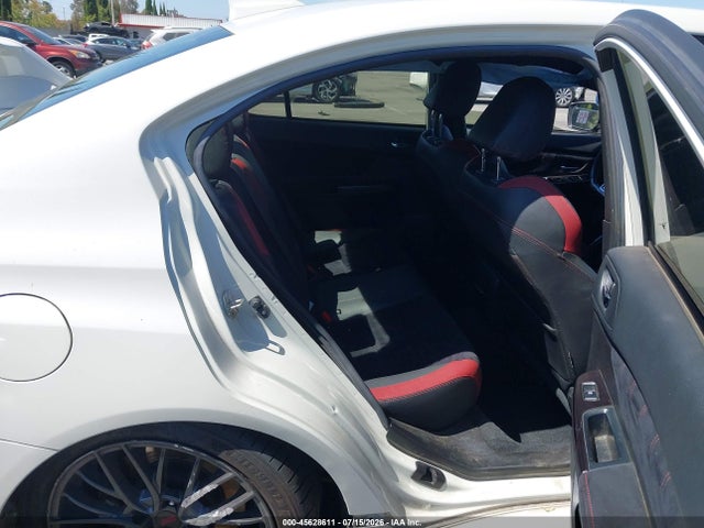 2017 Subaru WRX STI 照片 8