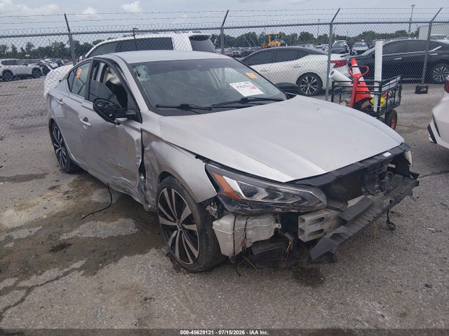 2021 NISSAN ALTIMA SR FWD