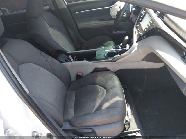 2020 TOYOTA CAMRY LE 5
