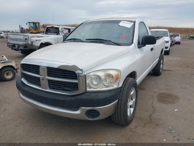 2007 Dodge RAM 1500 ST photo 2