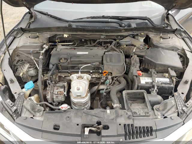 2016 Honda ACCORD LX — фото 10