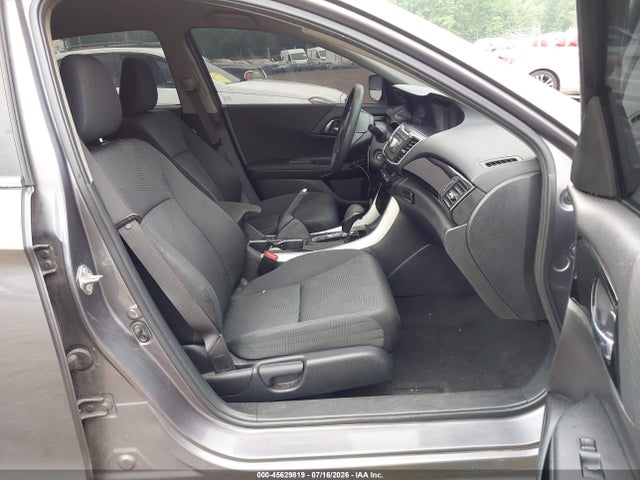 2016 Honda ACCORD LX — фото 5
