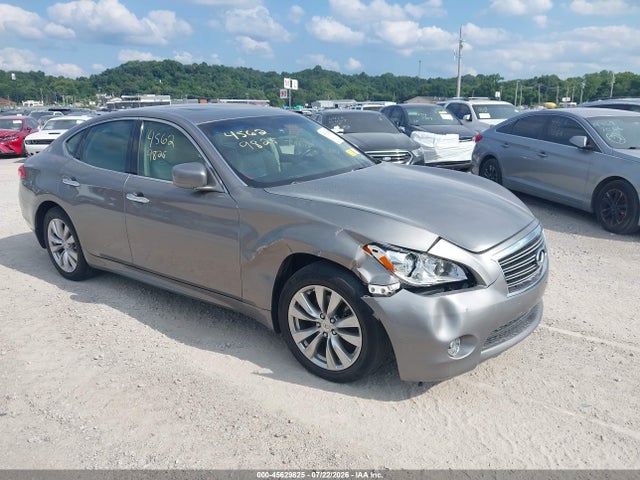 2012 INFINITI M37 