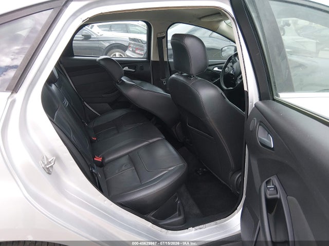 2015 FORD FOCUS TITANIUM 照片 8
